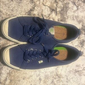 Cariuma Blue Sneakers